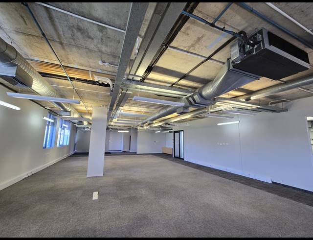 395M² OFFICE TO LET IN TYGER VALLEY